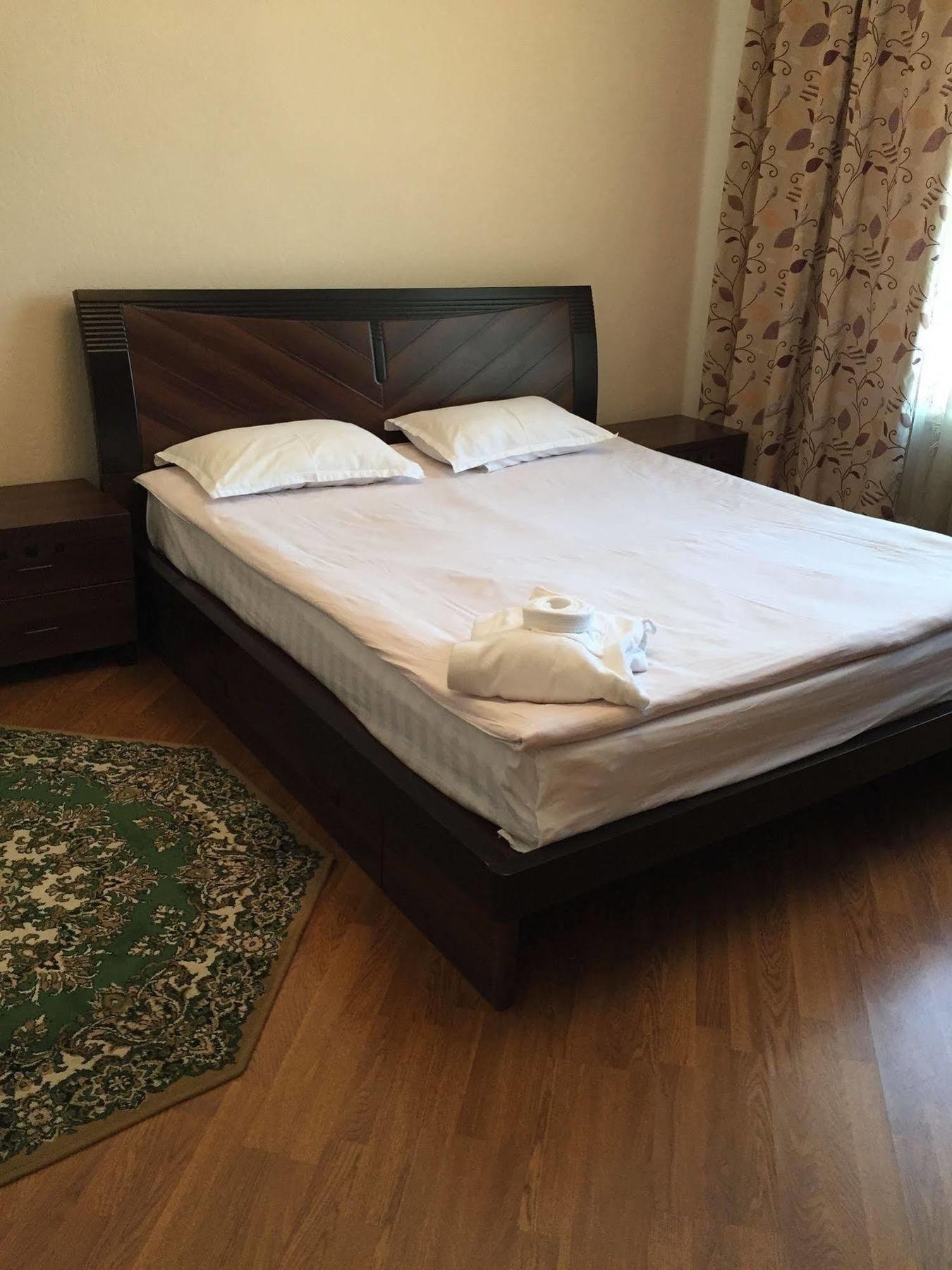 Rise Hotel Ałma Ata Zewnętrze zdjęcie