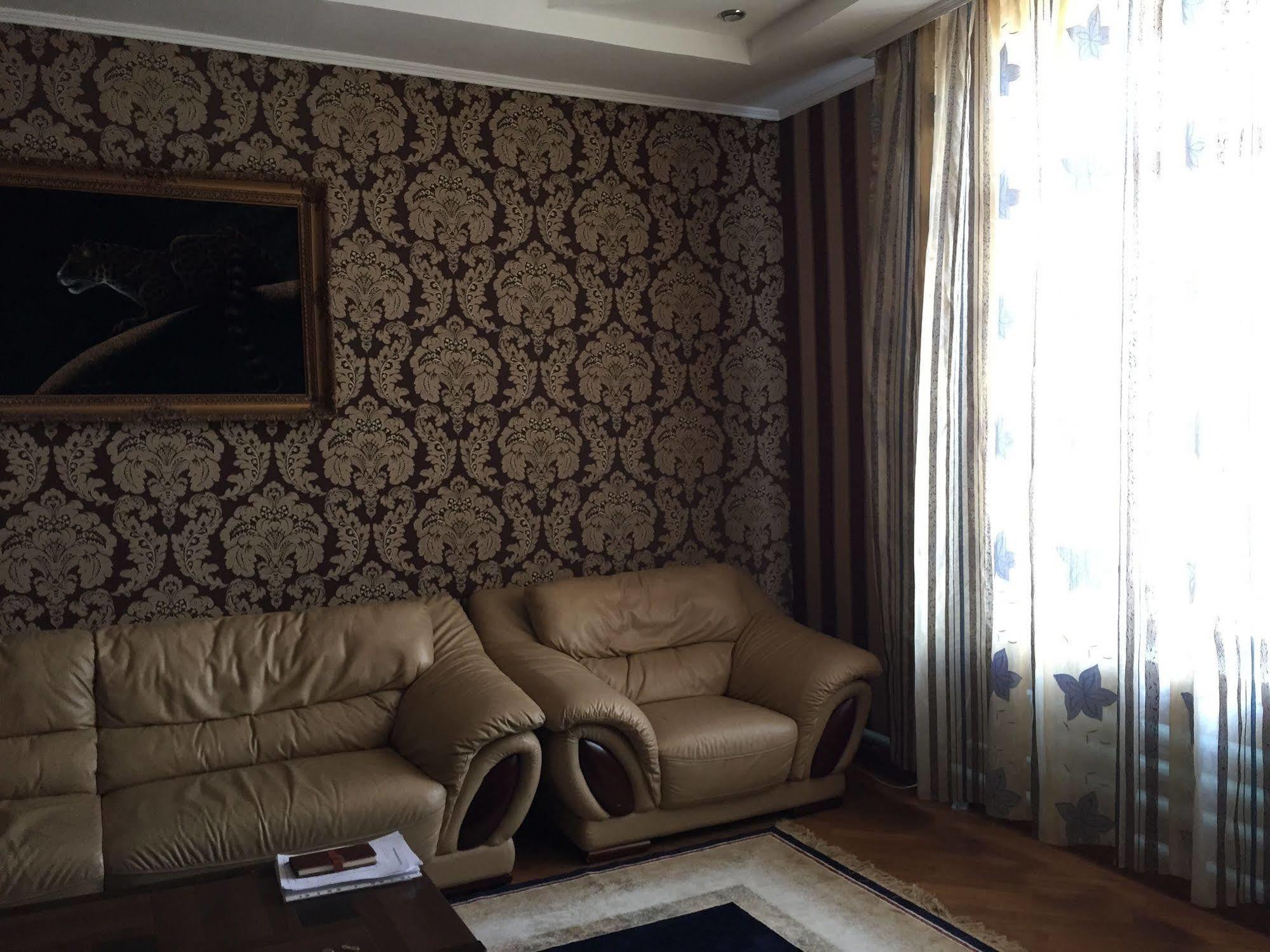 Rise Hotel Ałma Ata Zewnętrze zdjęcie