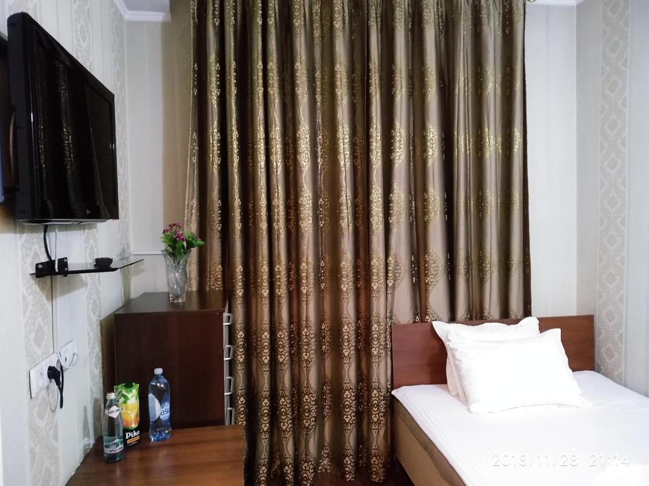 Rise Hotel Ałma Ata Zewnętrze zdjęcie